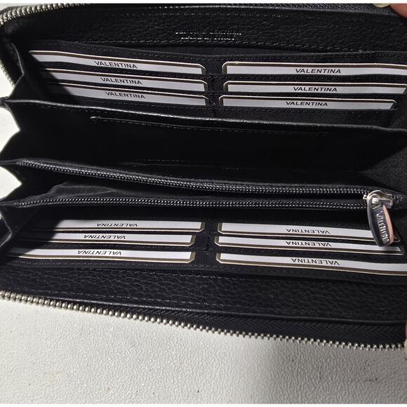 Valentina Black Leather Women's Wallet Zip Around Soft Pebbled Made in Italy NEW - Picture 4 of 6
